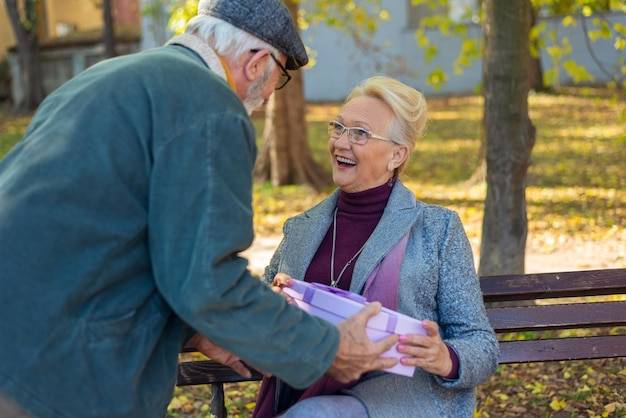 Gdzie odkładać na emeryturę, aby czuć się bezpiecznie?
